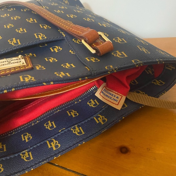 Dooney & Bourke Bag - Picture 3 of 3